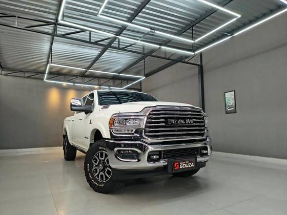 RAM 3500 6.7 I6 TURBO DIESEL LARAMIE CD 4X4 AUTOMÁTICO RAM 3500 6.7 I6 TURBO DIESEL LARAMIE CD 4X4 AUTOMÁTICO